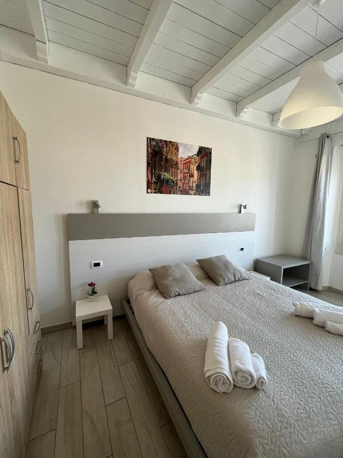 Red Moon Apartman Cagliari Kültér fotó