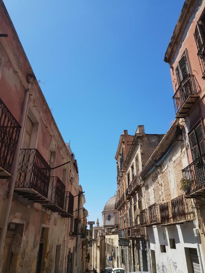 Red Moon Apartman Cagliari Kültér fotó